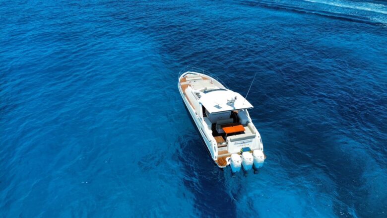 Luxury Yachts 16 Azimut 42 ft 4