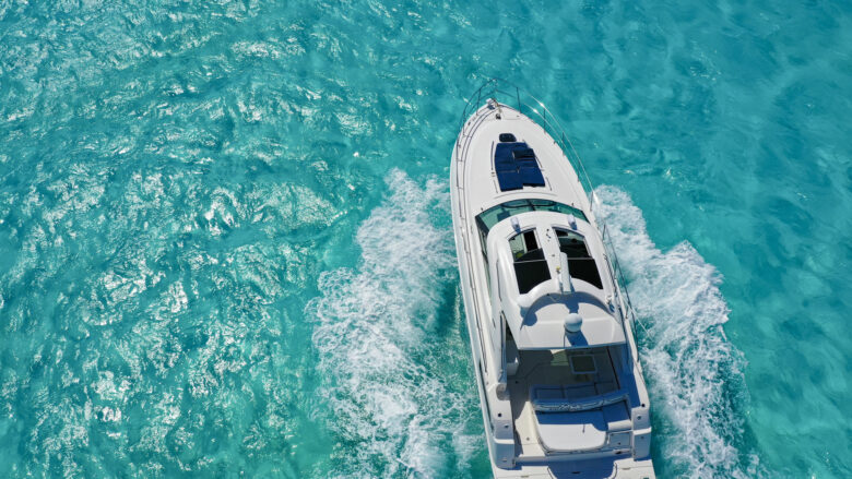 Luxury Yachts 27 Sundancer 48 ft 1